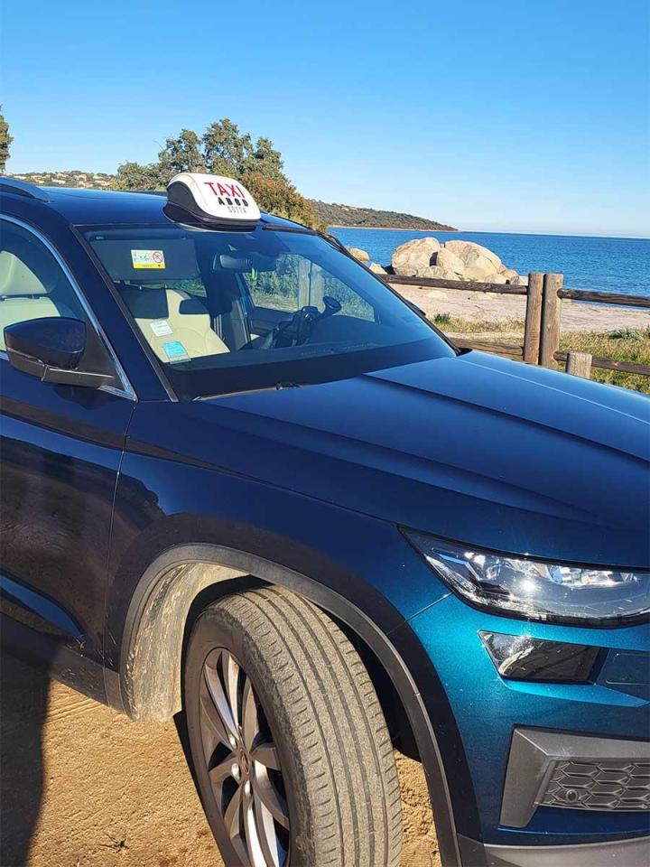 Un service de taxi gares routières ponctuel